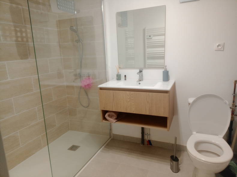 Homestay Brette-les-Pins 511761-3