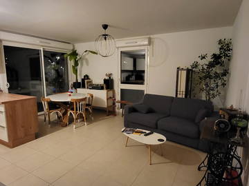 Chambre chez l'habitant à louer à Marseille - photo 11 : salle à manger-11
