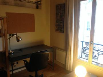 Roomlala | Chambre À Louer Paris Brochant