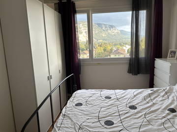 Habitación en casa del anfitrión en renta en Chêne-Bourg - foto 1 : Habitación-1