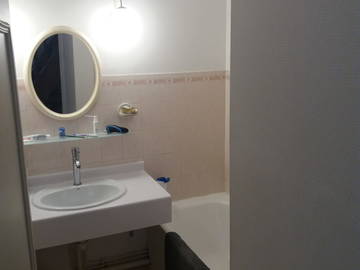 Chambre chez l'habitant à louer à Draveil - salle de bain-3
