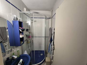 Chambre chez l'habitant à louer à Les Ulis - salle de bain-5