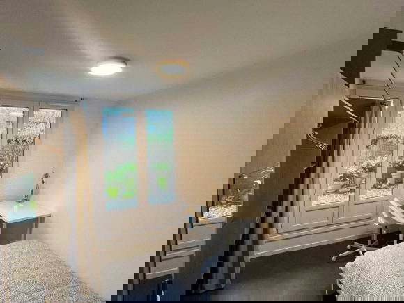 Kolokation Évry-Courcouronnes 495996-1