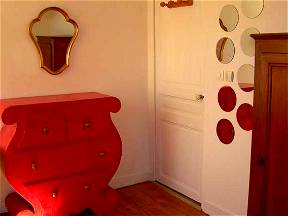 Room For Rent "Red"