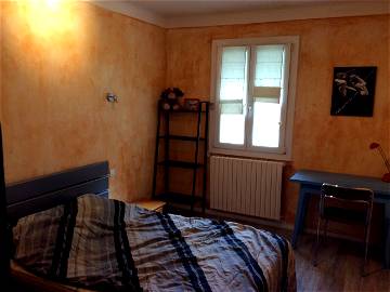 Room For Rent Saint-Chamas 228205-1