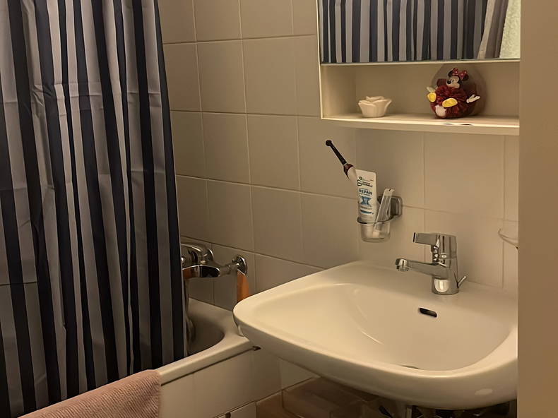 Kolokation Thônex 518669-5