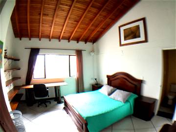 Room For Rent Medellín 39215-1
