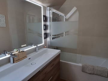 Chambre chez l'habitant à louer à Plaisir - salle de bain-4