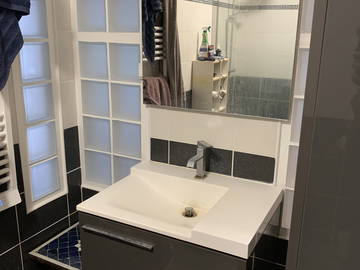 Colocation à louer à Saint-Genis-Pouilly - photo 17 : salle de bain-17