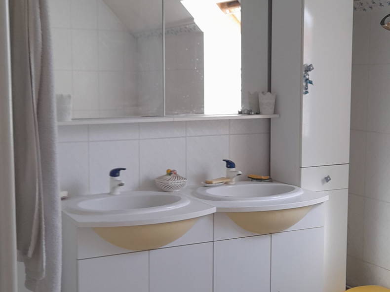 Homestay Ennery 54149-5