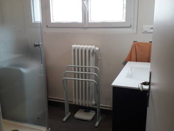 Homestay for rent in Rennes - photo 7 : Bathroom-7
