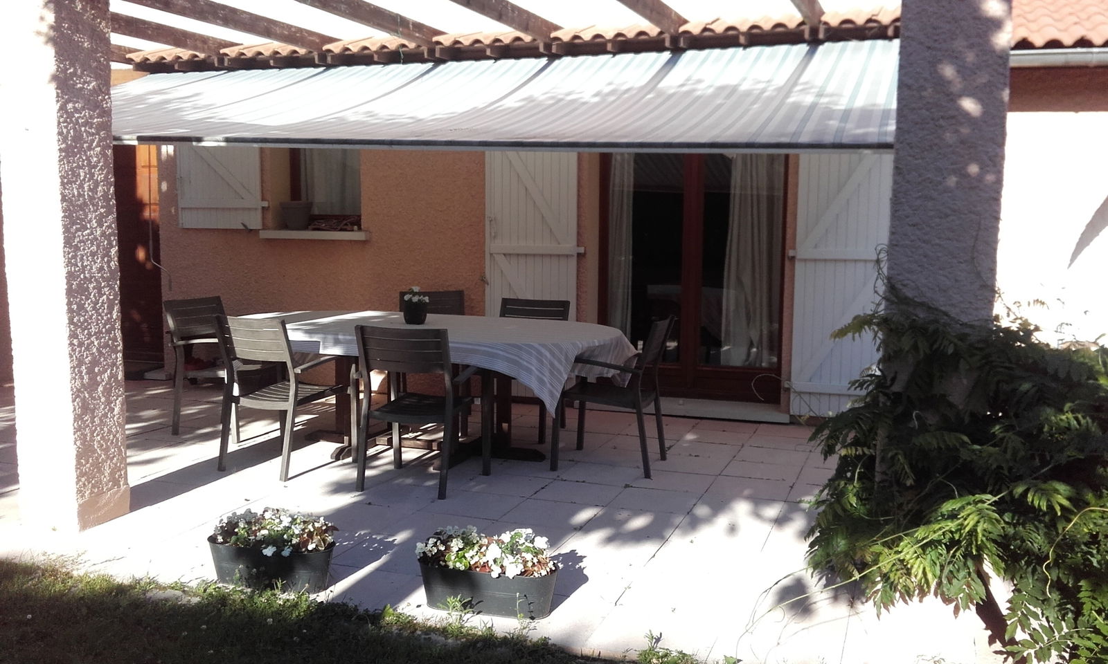 Gastgezin Brindas 130256