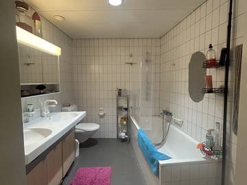 Chambre chez l'habitant à louer à Nyon - photo 5 : salle de bain-5