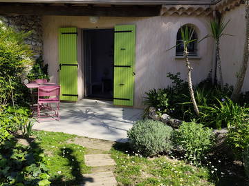 Bed And Breakfast Donzère 108311-9