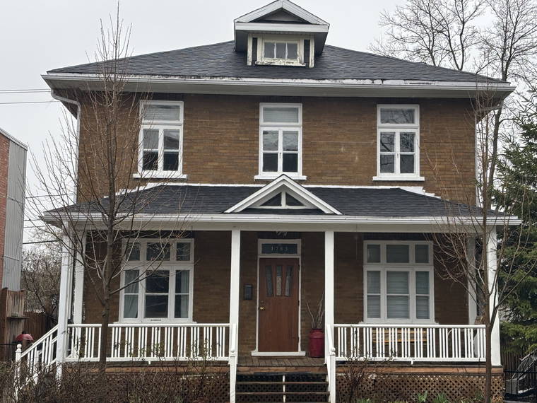 Hospedagem Em Casa De Família Québec 647103