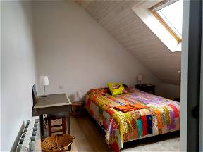 Schlafzimmer mit kleinem Wohnzimmer, separates Bad/WC