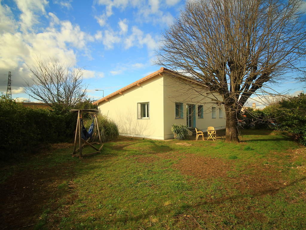 Camera Presso L'ospite Vénissieux 666946-1
