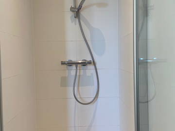 Chambre chez l'habitant à louer à Molenbeek-Saint-Jean - photo 4 : salle de bain-4