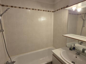 Homestay for rent in Toulouse - photo 2 : Bathroom-2