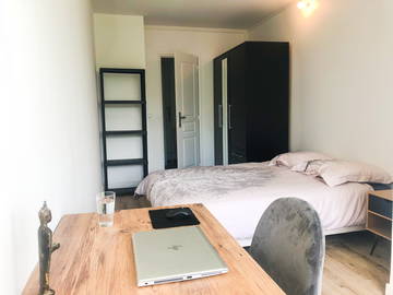 Roomlala | Chambre Avec Salle De Bain Privée (colocation Femme)