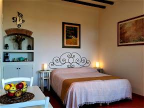 Room With Private Bathroom Near Florence