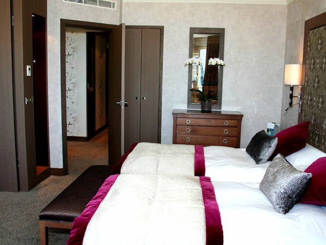 Gastgezin Valence 66800-1