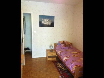 Room For Rent Villefontaine 53642