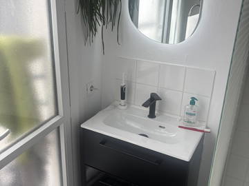 Gästezimmer zur Miete in Paris - Foto 2 : Badezimmer-2