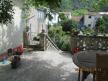 Meddelande: Chambre Calme, Vue Sur Jardin. Proche Des Thermes, à 2 Kms D