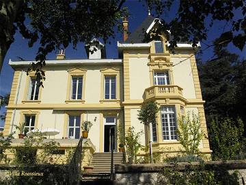 Roomlala | Chambre Cèdre à Louer - Villa Roassieux