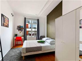 Warm And Bright Room – 12m² - IV07