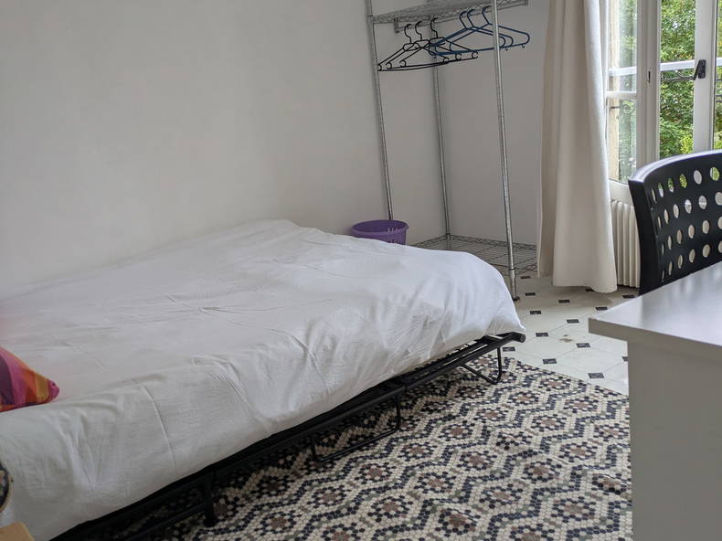 Homestay Montreuil 97694-2