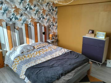 Room For Rent Saint-Pantaléon-De-Larche 473320