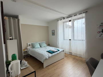 Chambre chez l'habitant à louer à Saint-Nazaire-Les-Eymes - chambre-3