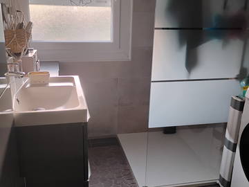 Homestay for rent in Vineuil - photo 6 : Bathroom-6