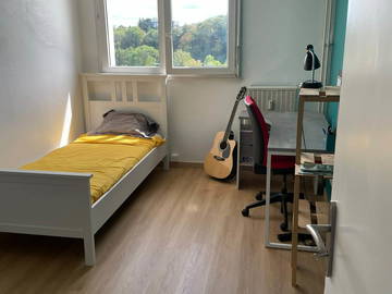 Unterkunft beim Gastgeber zur Miete in Montbéliard - Foto 1 : Schlafzimmer-1