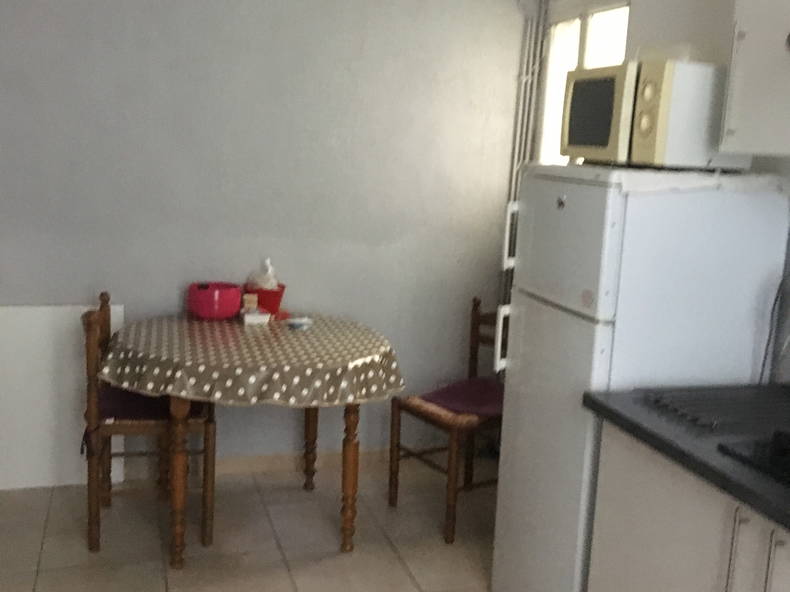 Quedarse En Casa Avignon 1471-3