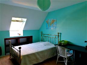Room At The Inhabitant In Combs-la-ville (Paris Region)