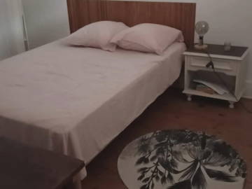 Kamer bij de gastheer te huur in Cubzac-Les-Ponts - foto 2: Slaapkamer-2