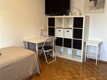 Roomlala | Chambre chez l’habitant au centre-ville Lausanne