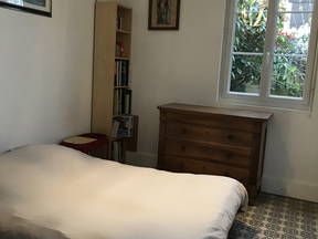 Habitación en casa particular en ambiente familiar.