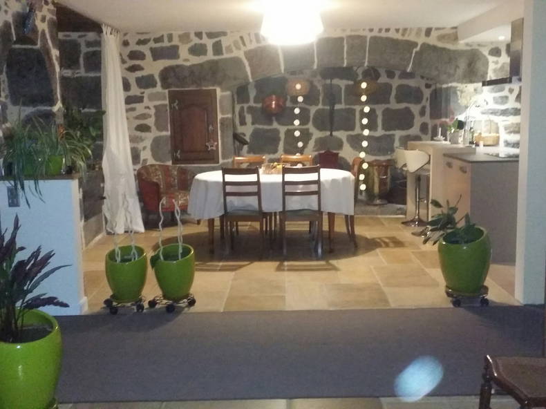 Homestay Neuvéglise-sur-Truyère 90053-4