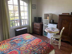 Chambre chez l'habitant entre ville et campagne