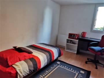 Roomlala | Chambre chez l'habitant-étudiant.e 18/30ans AU MOIS