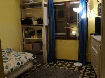 Roomlala | Chambre Chez L'habitant Pour Femme  Uniquement