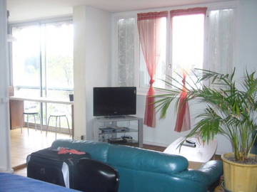 Shared accommodation à louer à Bron - other room-2