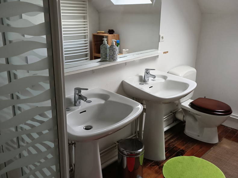 Hemvistelse Périgueux 83181-4