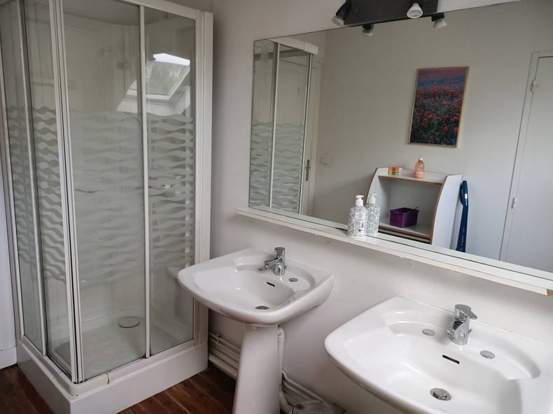 Hemvistelse Périgueux 83181-5