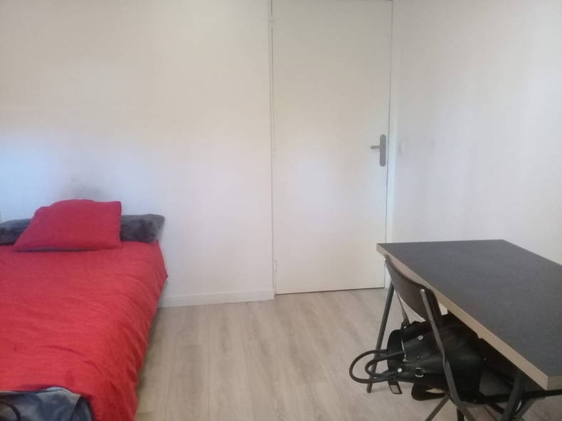 Homestay Issy-les-Moulineaux 246990-1