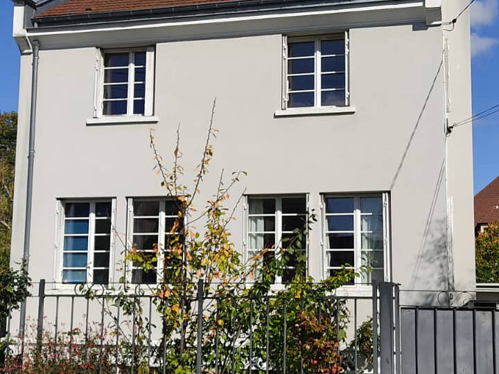 Hospedagem Em Casa De Família Le Mesnil-le-Roi 626325-1